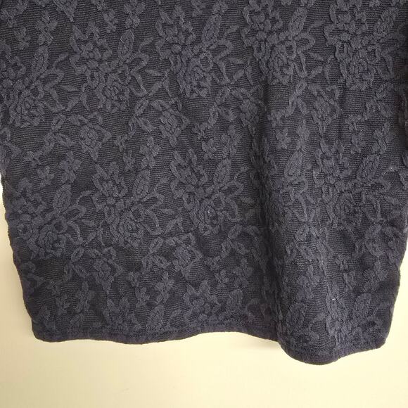 Women's Abercrombie & Fitch Navy Blue Floral Lace Crop Top | Size Medium - Picture 4 of 8